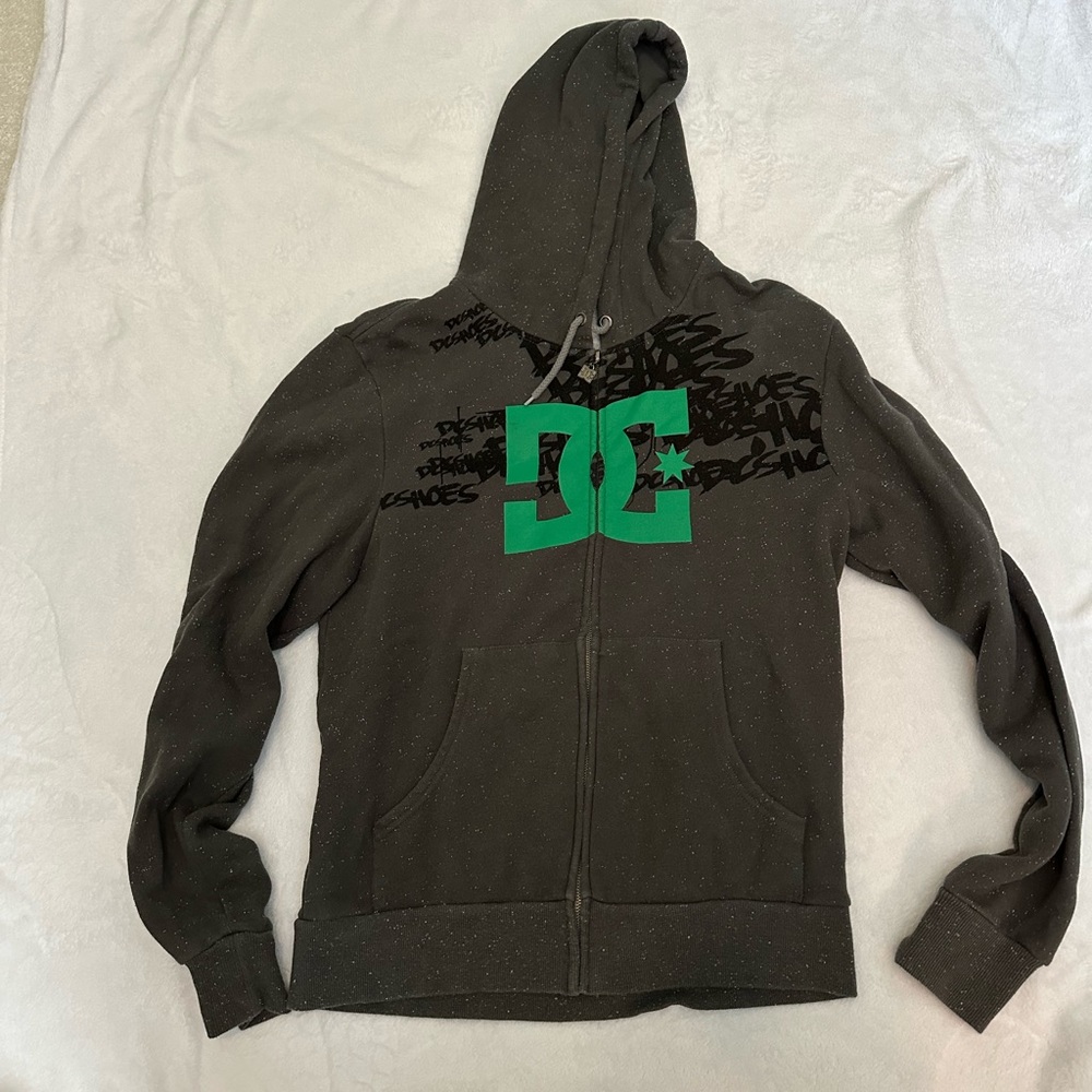 Men’s DC speckled gray hoodie. Size L. Like New!